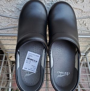 Dansko Professional Work Clogs Shoes.